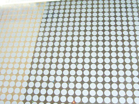 Der Siebdruck, der keramische Fritte druckt, färbte gemaltes völlig ausgeglichenes Glas
