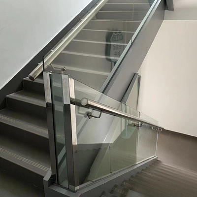 Vintage Design Glas Treppenhandgeländer Pulver beschichtet / poliert / gebürstet / anodisiert