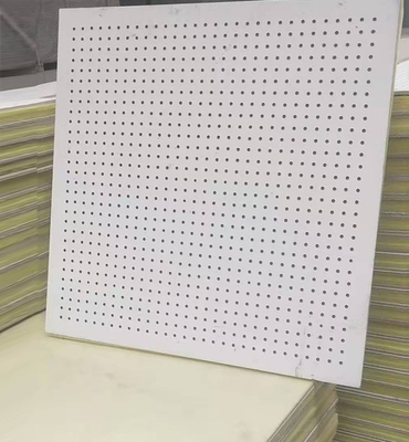 PVC-Film-Gips-Deckenfliesen für dekorative Zwecke, Plafondplatten aus Gipsmaterial