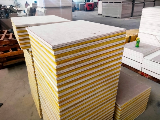 PVC-Film-Gips-Deckenfliesen für dekorative Zwecke, Plafondplatten aus Gipsmaterial