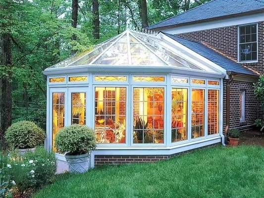 Wasserdicht frei stehendes Sonnenzimmer für Wintergarten Aluminiumrahmen gehärtetes Glas