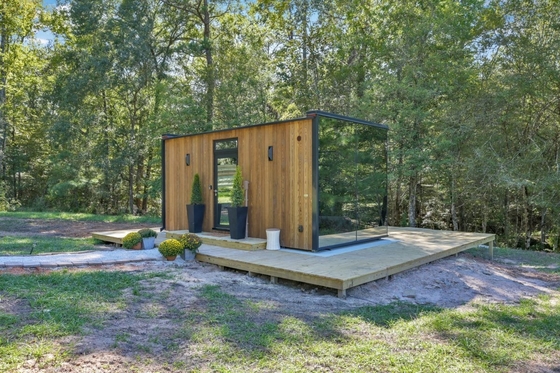Wasserdichtes Stahlrahmen Glashaus Sonnenräume mit klarem Glas und Schiebetür