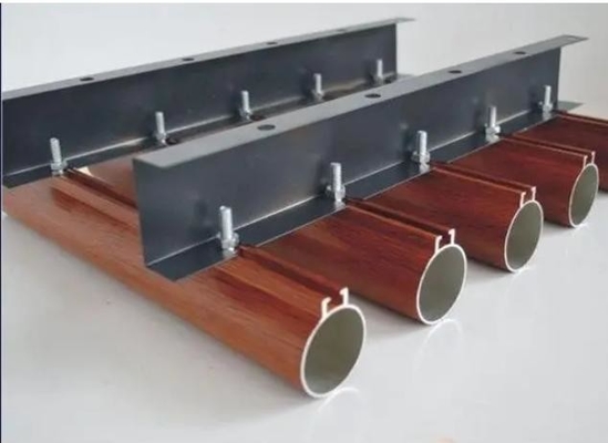 Einheitliche Farbqualität Aluminium-Metallbeschichtung für schöne hängende Decken Metalldecke