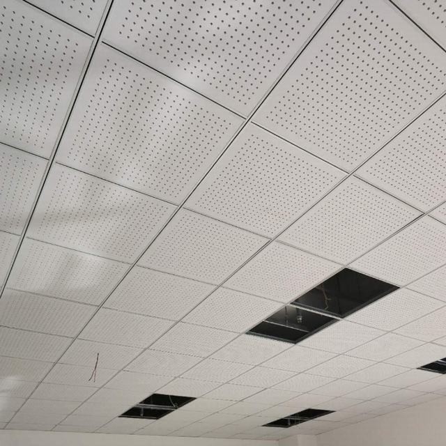 PVC-Film-Gips-Deckenfliesen für dekorative Zwecke, Plafondplatten aus Gipsmaterial