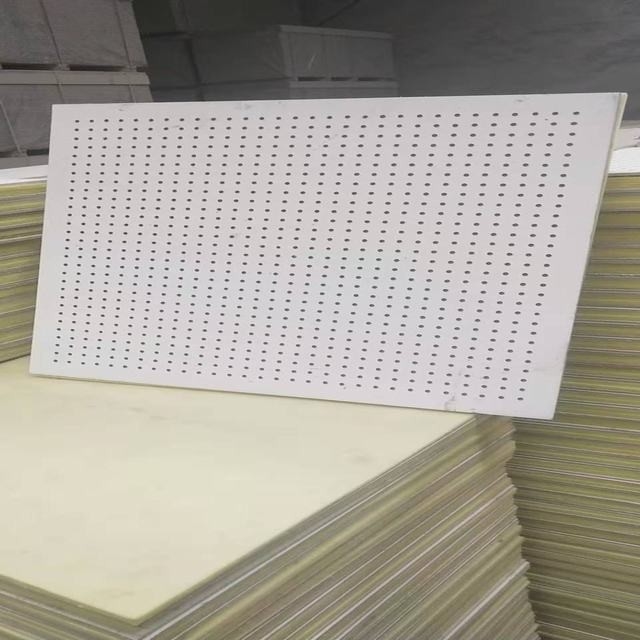 Wärmeleitfähigkeit 0,16 W/MK und flexible Deckenfliesen für die Innendekoration